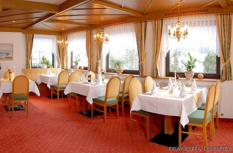 Hotel Edelweiss Pfunds Restaurante foto